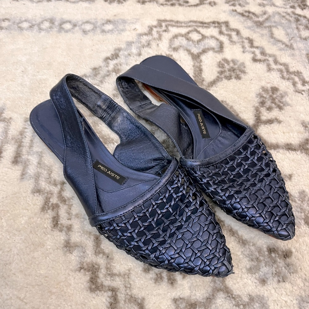 Anthropologie Pied juste blue metallic leather basket weave sling back flats